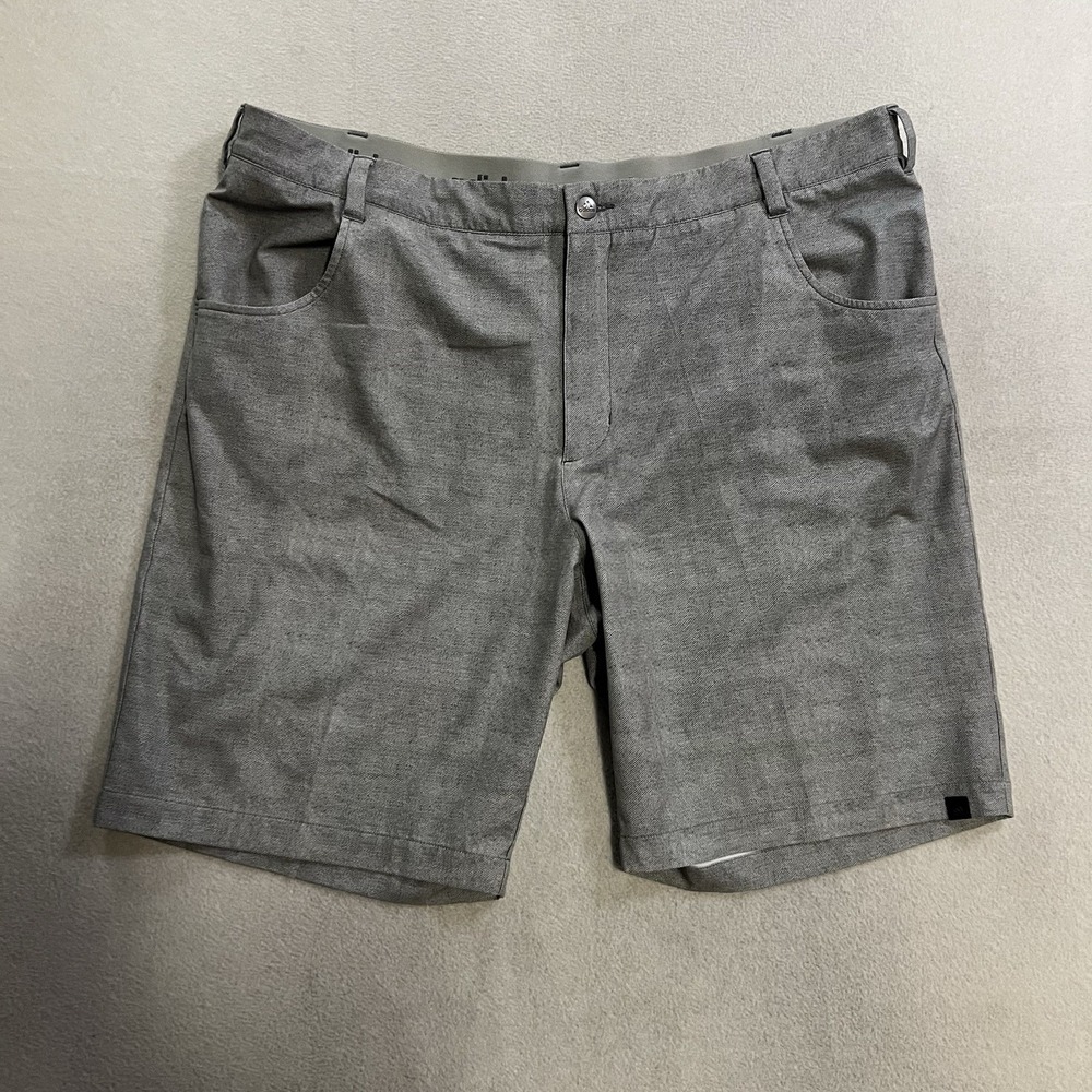 Adidas Shorts Men's Size 48 Golf Gray Stretch Performance Flat Front 10" Inseam